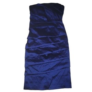 blue strapless dress size med perfect for wedding or homecoming